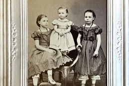 Porträt von Elisabeth, Hedwig und Helene Wagner, um 1900